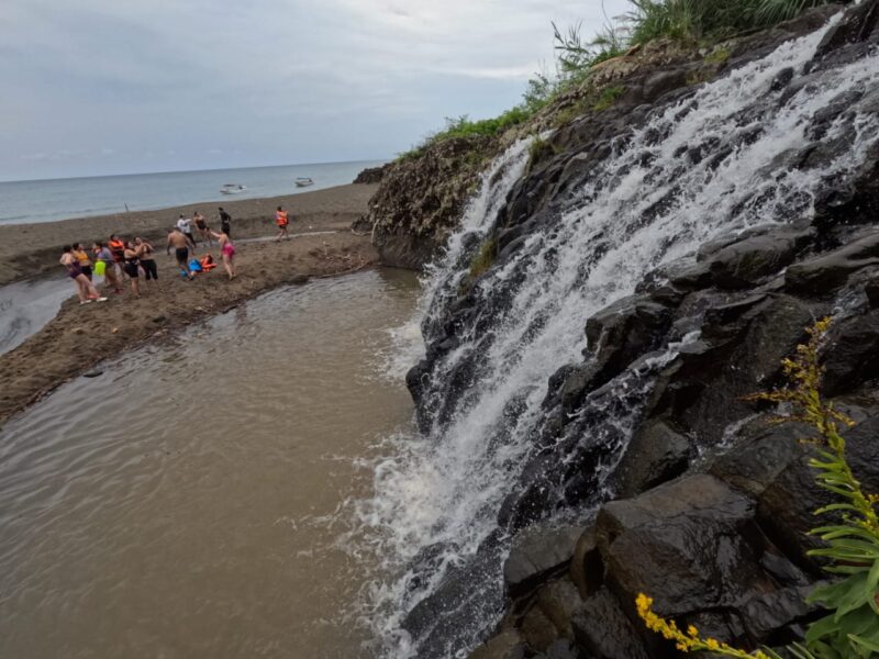 Tour en lancha a playa ermita- las cuevas marinas.